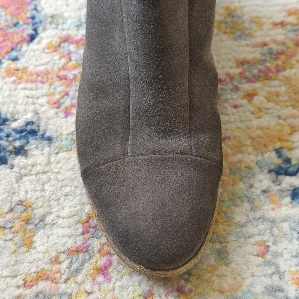 Hoss Intropia Classic Suede Leather Round Toe Block Heel Ankle Booties Gray 38 - Picture 11 of 16